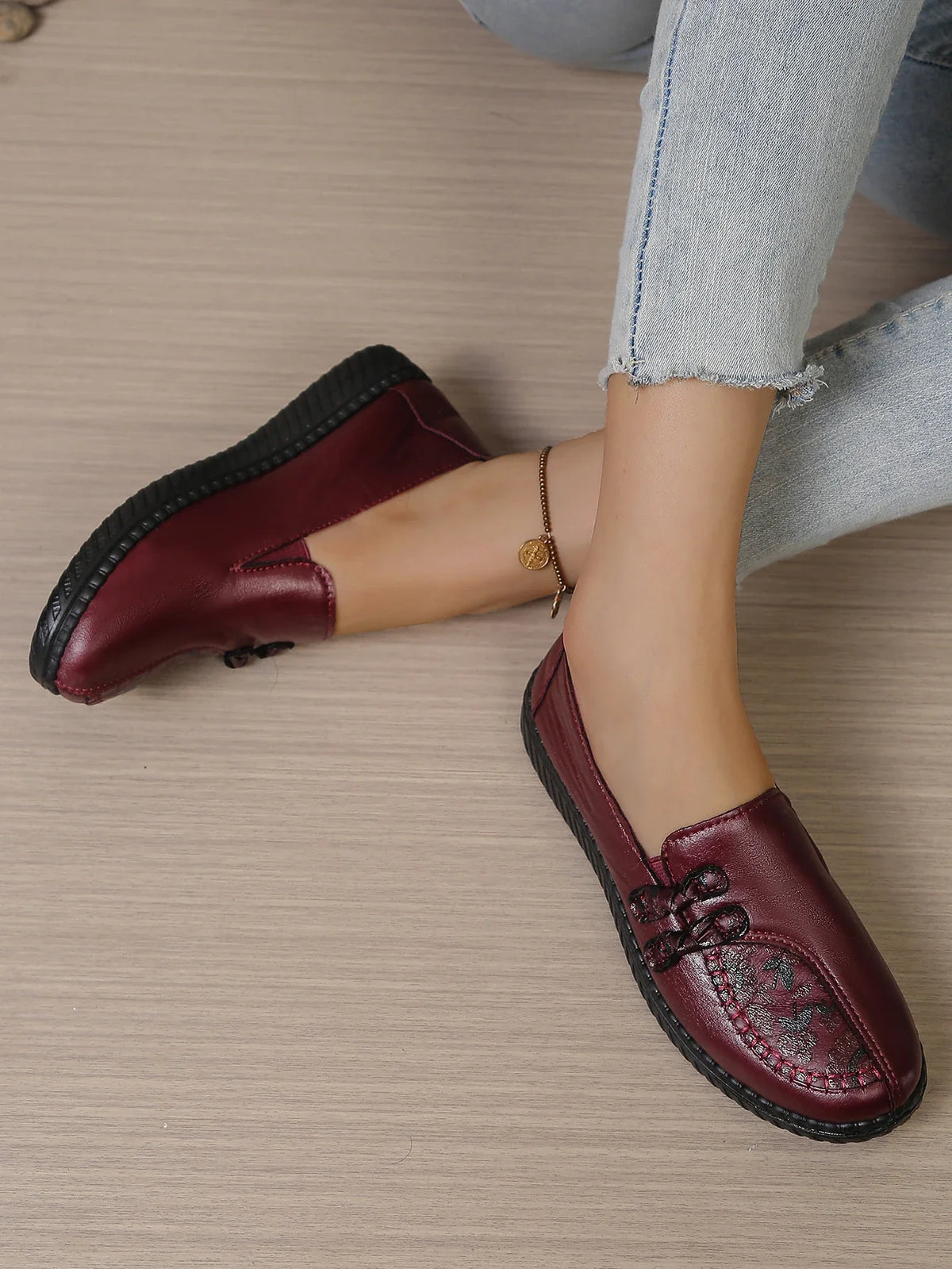 Women's Spring Autumn Leather Loafers Floral Embossed Slip‑On Flats Anti‑Slip Comfort Casual Mom Daily Walking Free Shipping