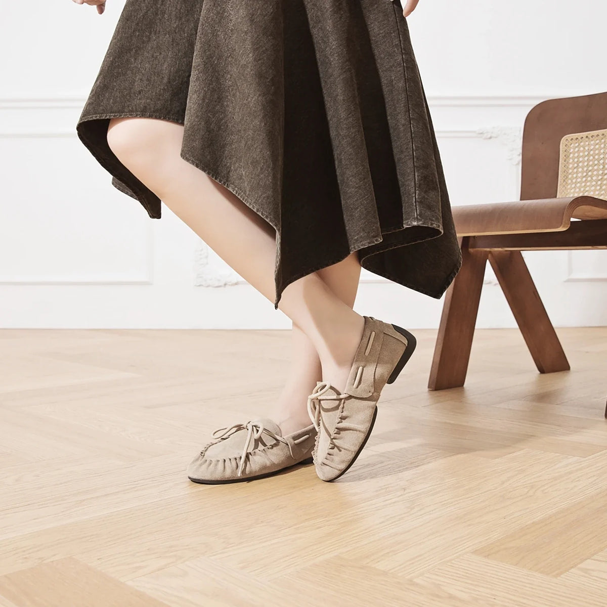 AIYUQI 2026 New Women's Flats Shoes Hand-sewn Pleats Women Loafers Large Size Casual Leather Female Shoes