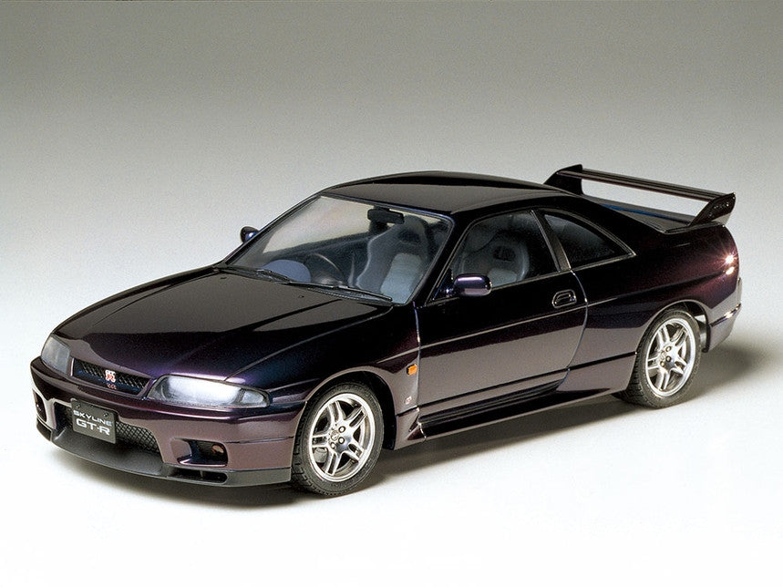 Model Kit Nissan Skyline GT-R V.Spec 1/24 Scale Model by Tamiya