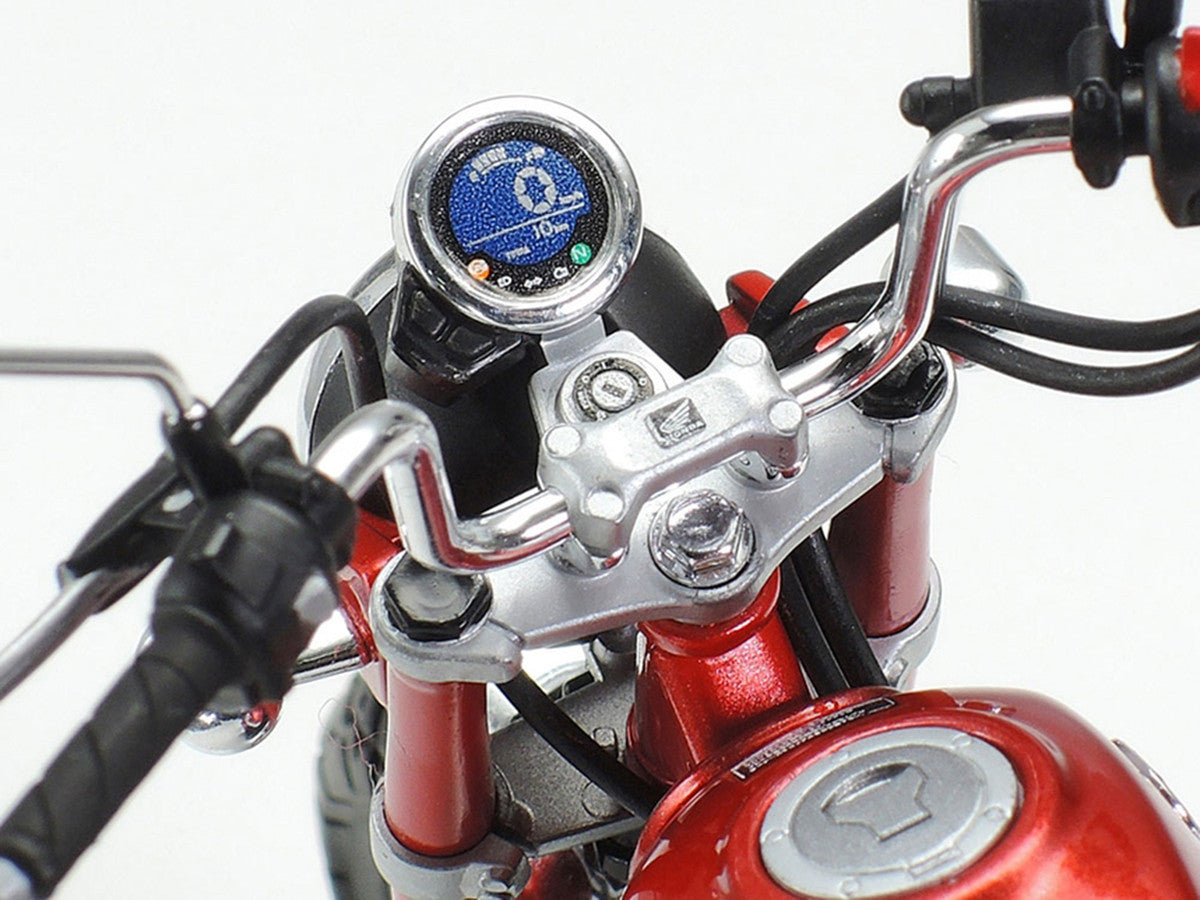 Model Kit Honda Monkey 125 Motorcycle 1/12 Scale Model by Tamiya