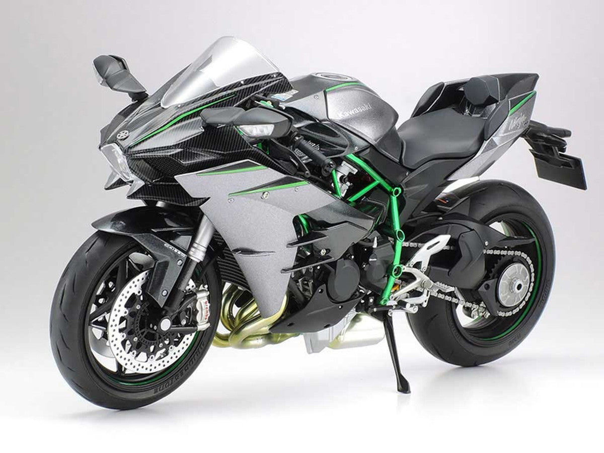 Model Kit Kawasaki Ninja H2 Carbon Motorcycle 1/12 Scale Model by Tamiya