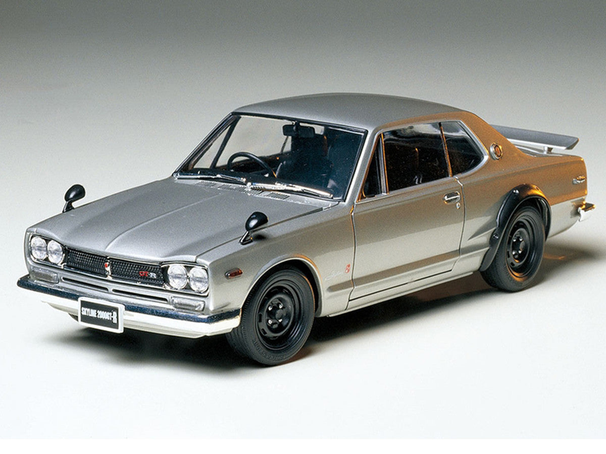 Model Kit Nissan Skyline 2000 GT-R 1/24 Scale Model by Tamiya