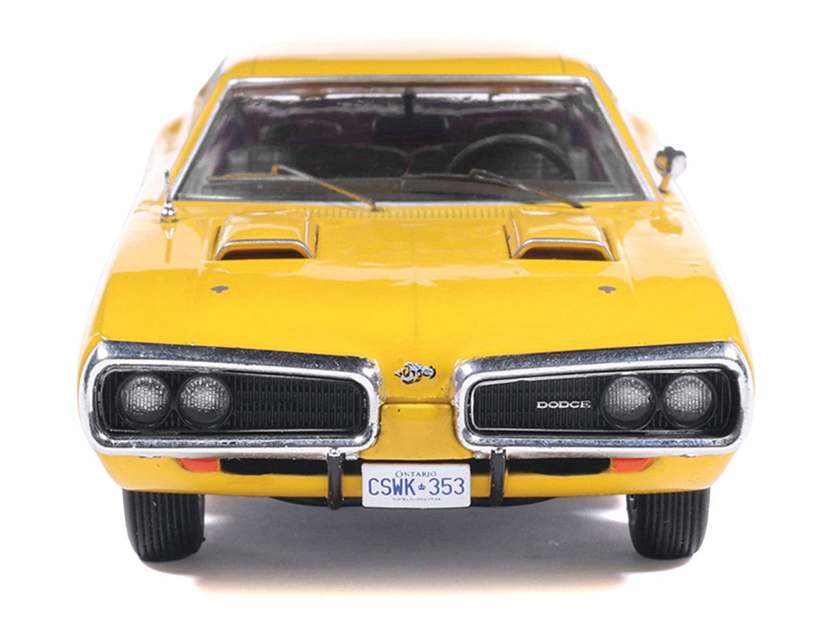 1970 Dodge Coronet Super Bee Yellow with Black Stripes 1/43 Diecast Model by IXO Models