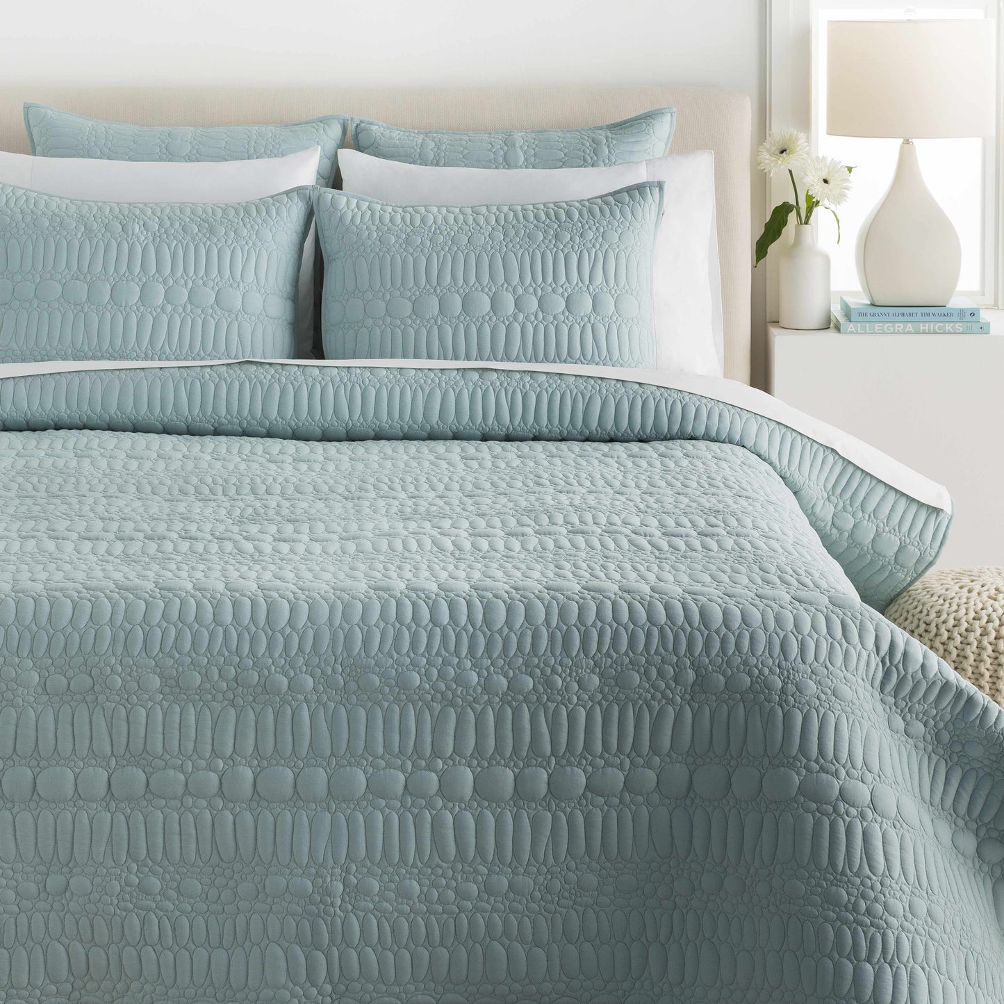 Anonang Bedding