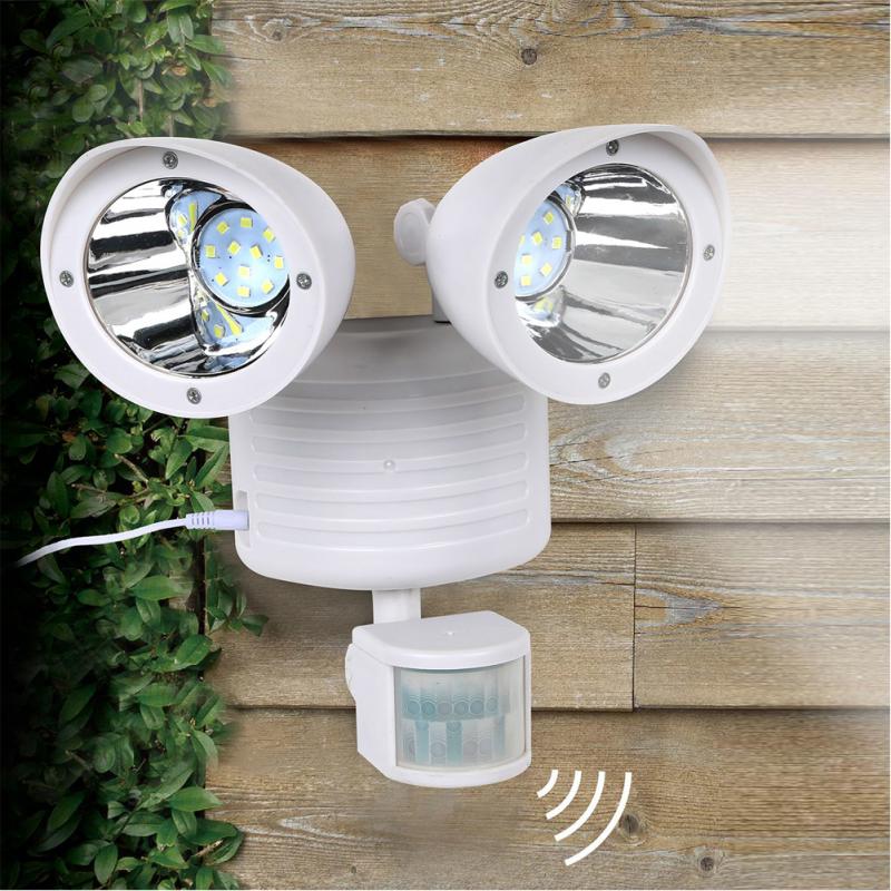 Dual-Head Solar Sensor Spotlight