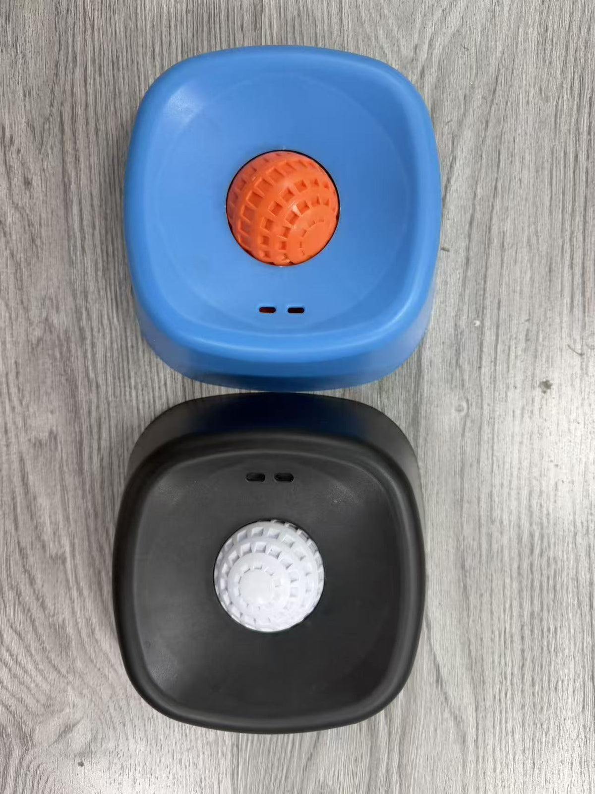 Pet Liquid Non-Slip Bone Broth Dog Licking Bowl