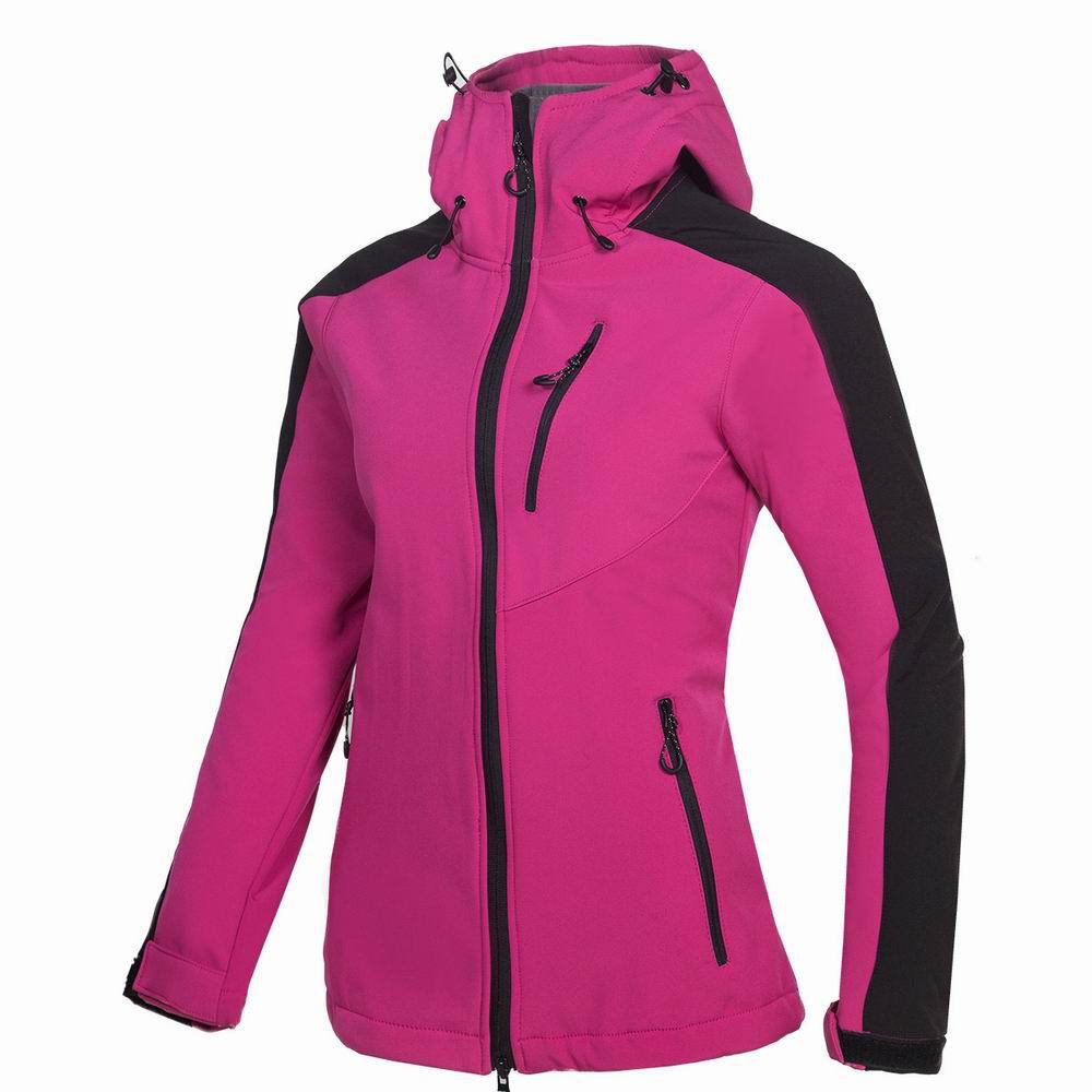 Outdoor Sports Softshell Jacket for Climbing and Leisure